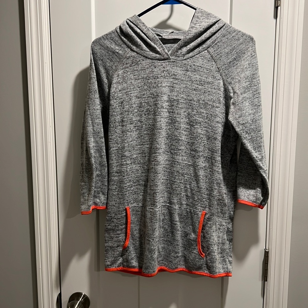 3/4 length sleeve light sweatshirt